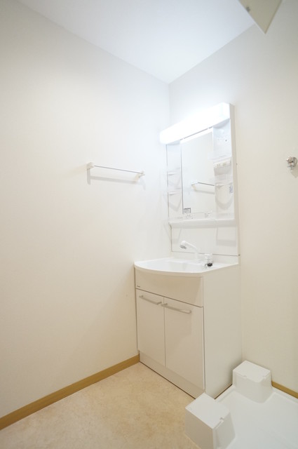 洗面設備　身支度に便利な洗面台！