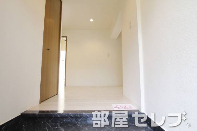 玄関　玄関見てもキレイですね。