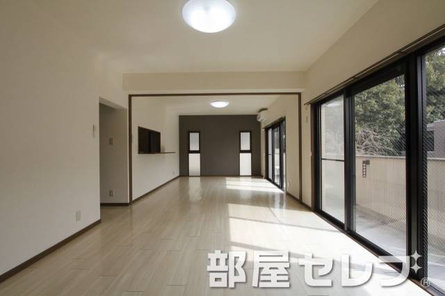 居室・リビング　すごーく広いリビング採光性も良いですよ。