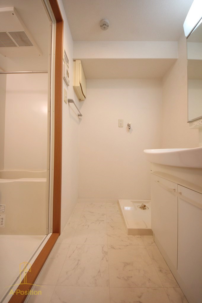 洗面設備　HugE1