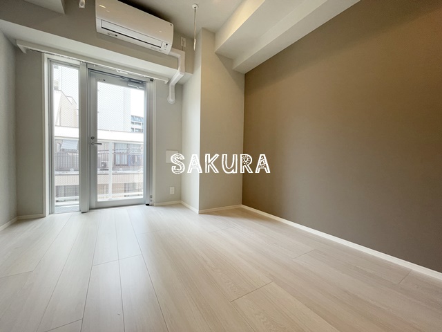 居室・リビング　こちらのリビングで趣味の時間をお楽しみください♪