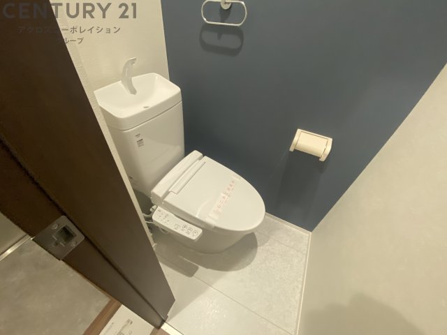 トイレ　温水洗浄便座完備☆