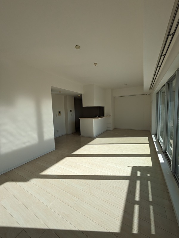 居室・リビング　別室参照