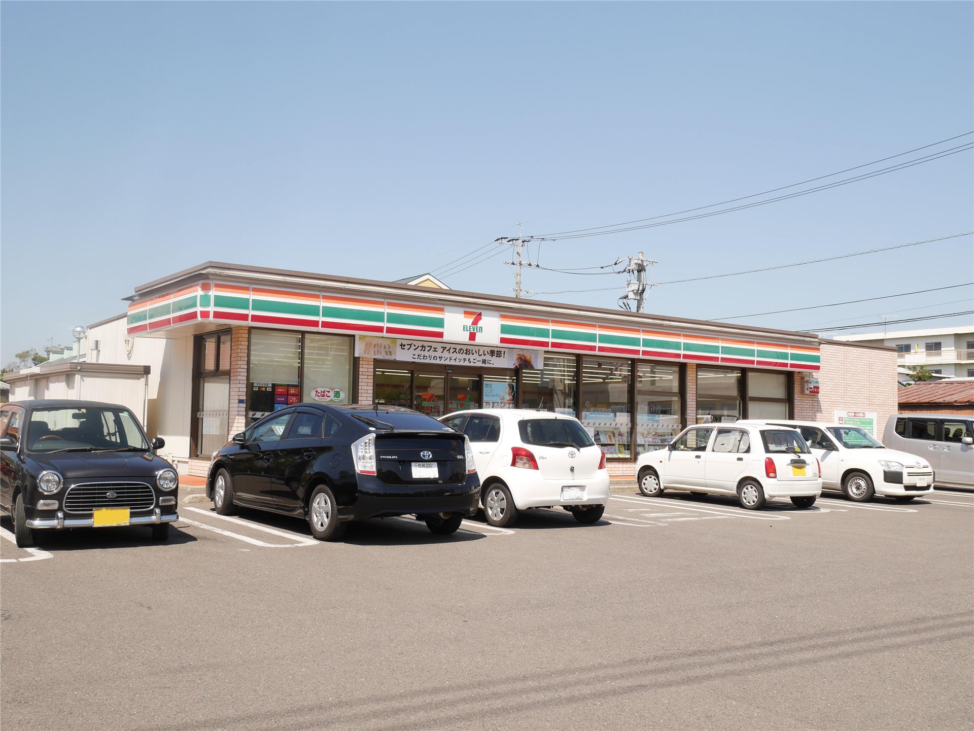 コンビニ　セブンイレブン佐賀若楠1丁目店（コンビニ）まで798m