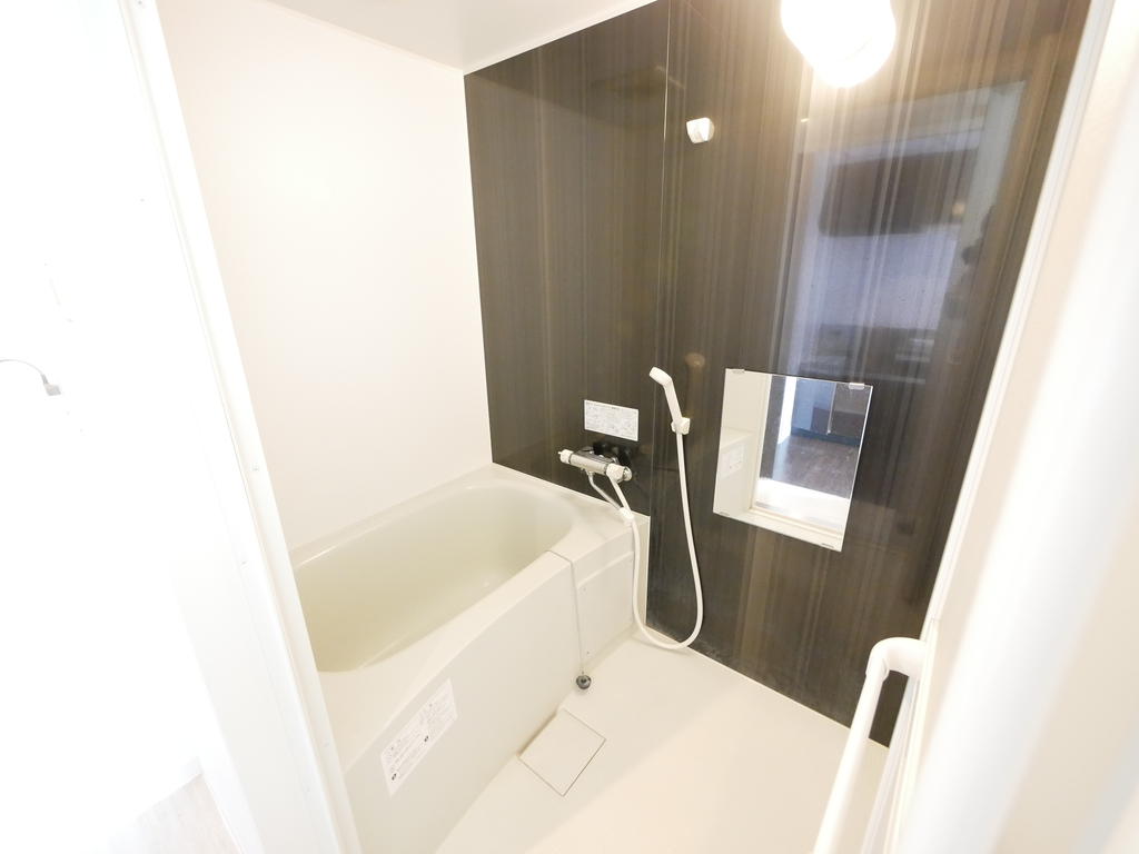 バス・シャワールーム　※同シリーズタイプのお部屋です。