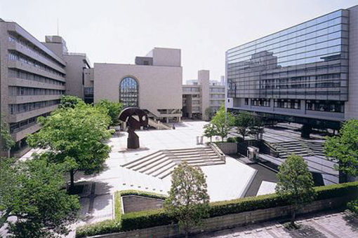 幼稚園・保育園　聖徳大学付属幼稚園（幼稚園・保育園）まで384m