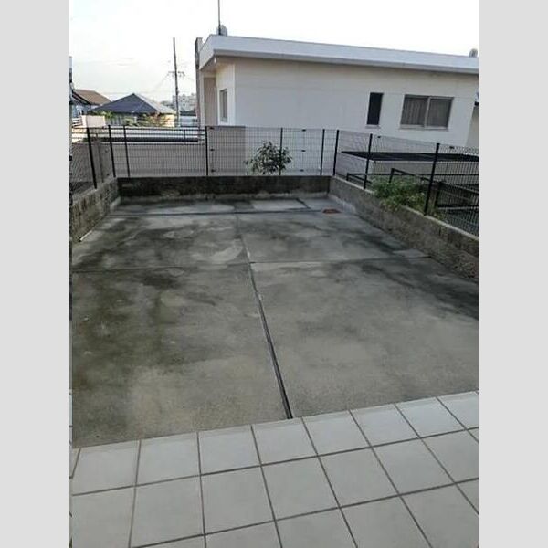 バルコニー　テラス