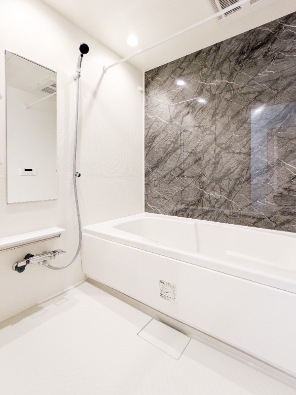 バス・シャワールーム　図面と現状に相違がある場合には現状を優先