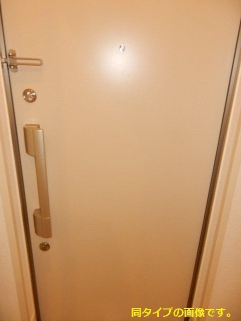 京成押上線 青砥駅 徒歩14分 10階建 築3年の玄関写真