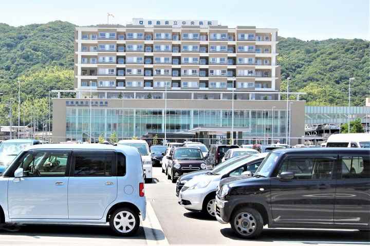 病院　県立中央病院（病院）まで753m