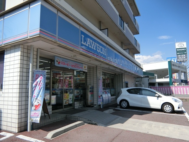 コンビニ　ローソン茨木東太田店（コンビニ）まで591m