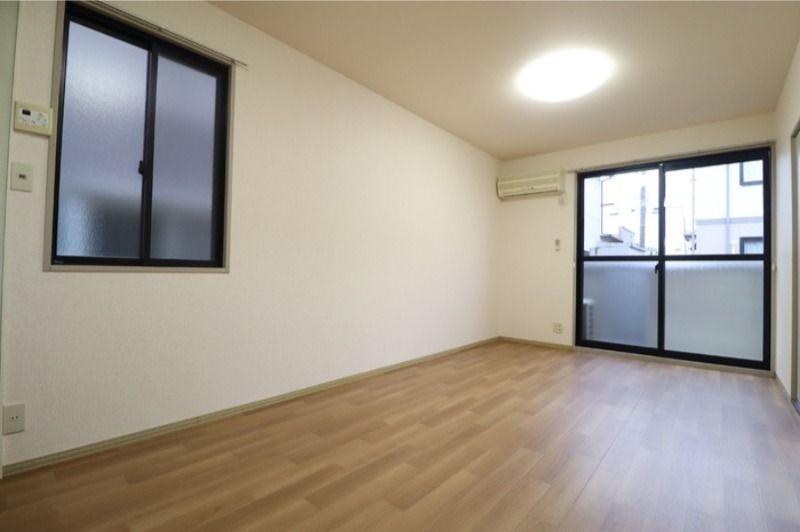 居室・リビング　図面と現状に相違がある場合には現状を優先