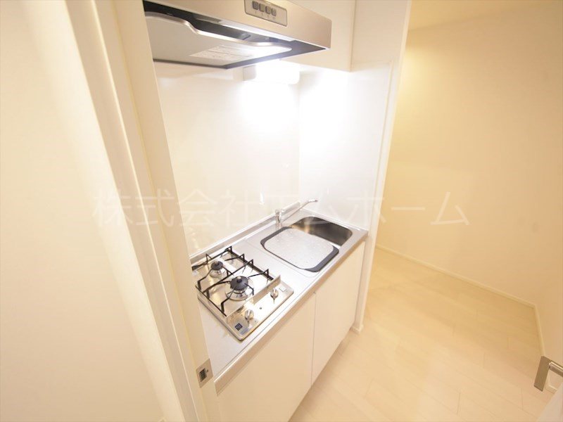 キッチン　システムキッチン（ガス2口コンロ）同型写真
