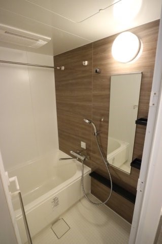 バス・シャワールーム　バスルーム