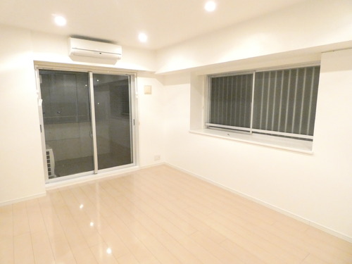 居室・リビング　洋室　※2022年11月撮影