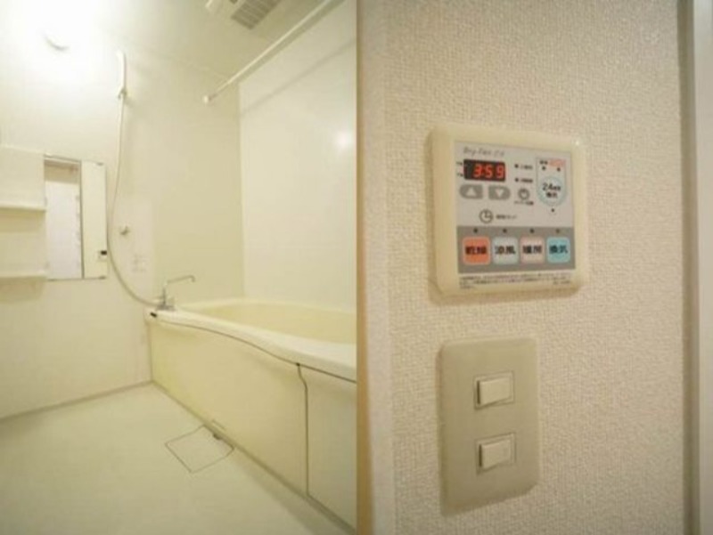 バス・シャワールーム　図面と現状に相違がある場合には現状を優先