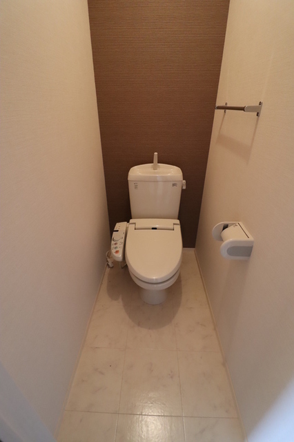 トイレ　３０２　トイレ