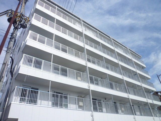 建物外観　６階建マンションです。