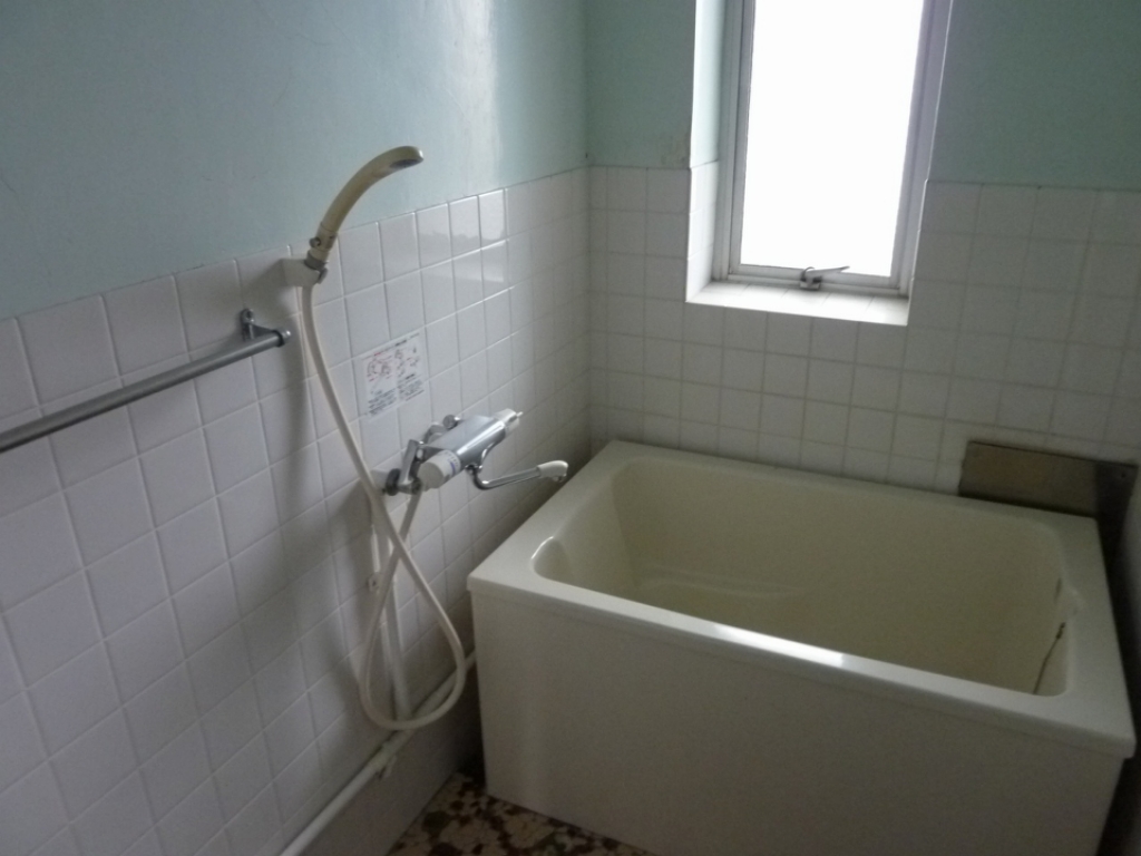 バス・シャワールーム　浴室