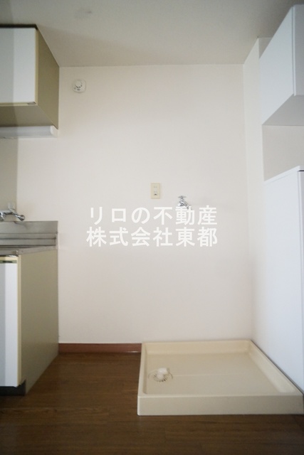 その他　洗濯機置き場は室内にあるので雨に濡れる心配はありません。