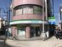コンビニ　ファミリーマート相川駅前店（コンビニ）まで219m