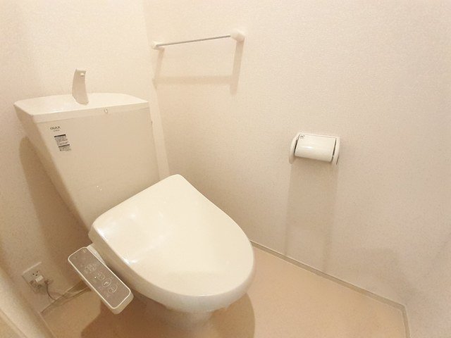 トイレ　トイレもきれいです