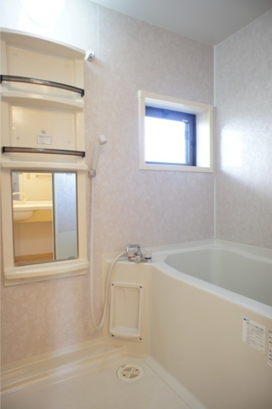 バス・シャワールーム　図面と現状に相違がある場合には現状を優先