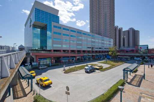 ショッピングセンター　オルトヨコハマ（ショッピングセンター）まで1296m