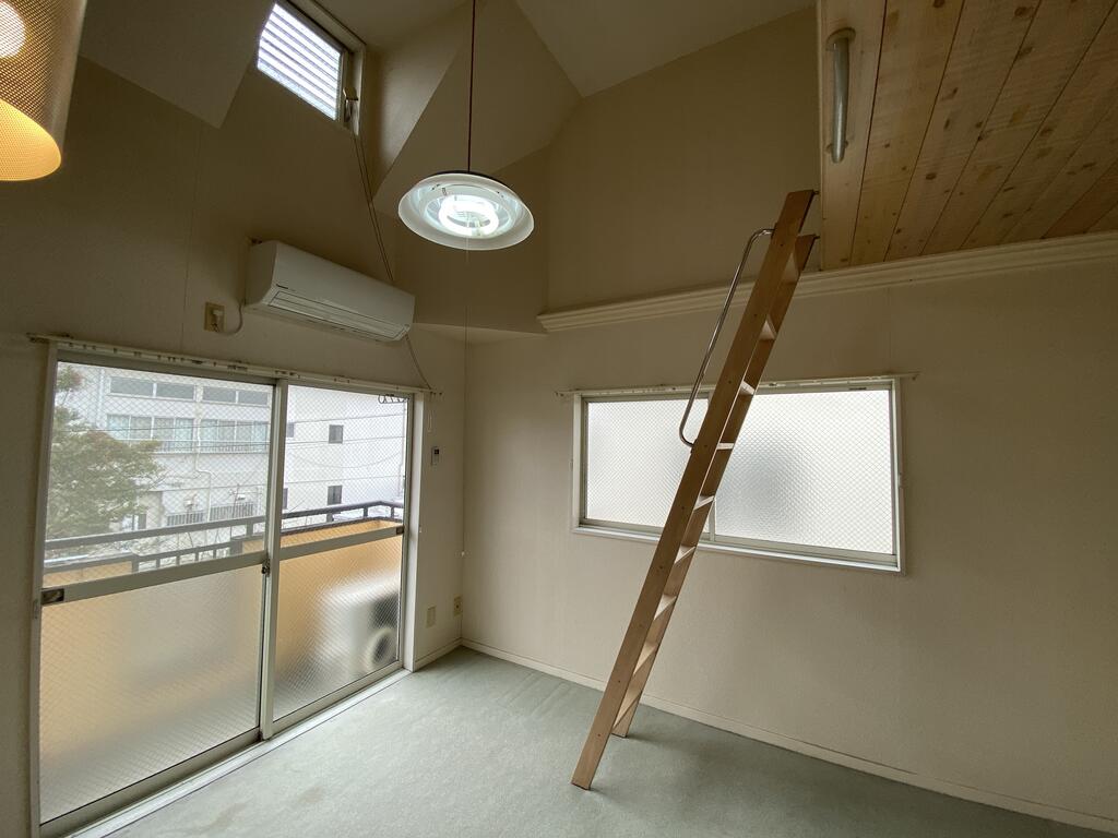 その他設備　エアコン付き