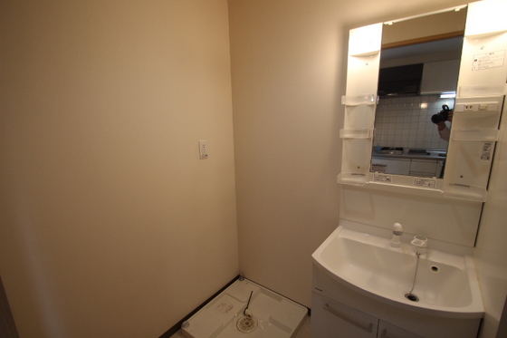 洗面設備　※別部屋の写真です