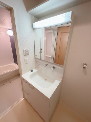 洗面設備　同物件、類似間取りのイメージ写真です