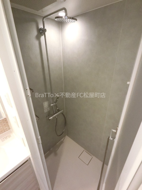 バス・シャワールーム　シャワールーム