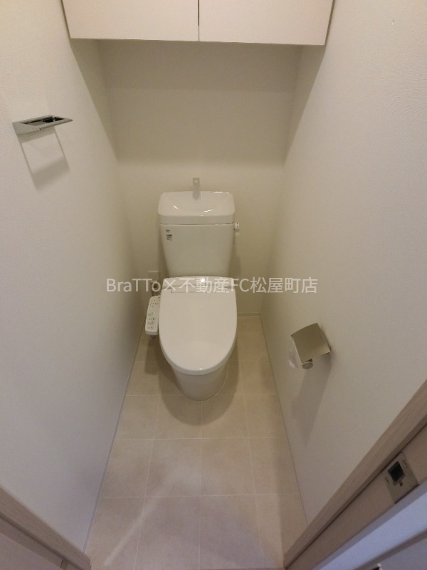 トイレ　トイレ（ウォシュレット付き）