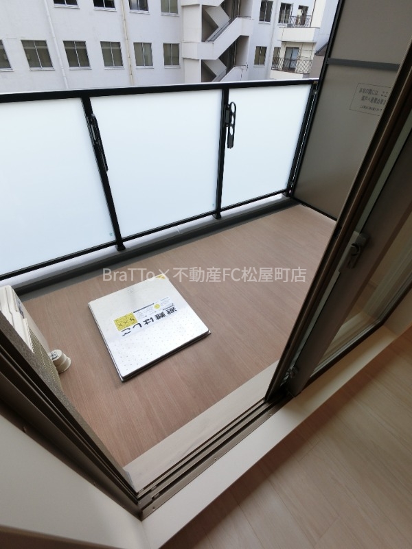 バルコニー　バルコニー