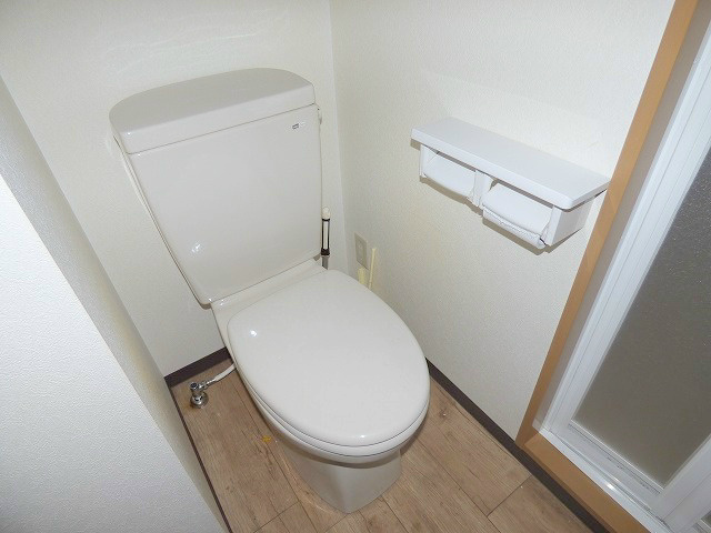 トイレ　※写真と異なる場合は現状優先。