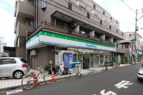 コンビニ　ファミリーマート 上北沢四丁目店（コンビニ）まで85m