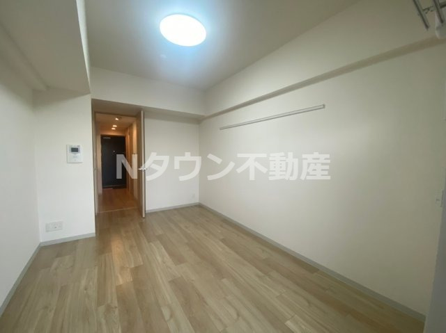 居室・リビング　こちらの居間で趣味の時間をお楽しみください