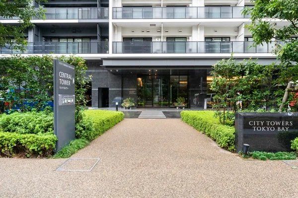 エントランス　建物入口