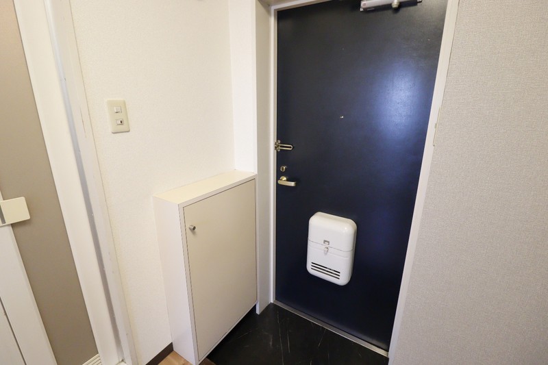 玄関　※同室参考写真※