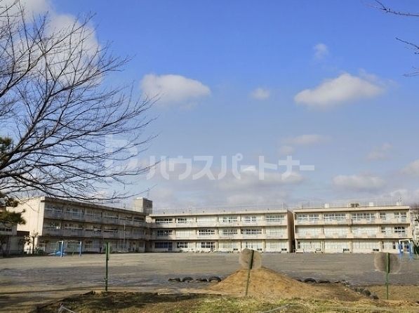 小学校　柏市立松葉第一小学校（小学校）まで750m