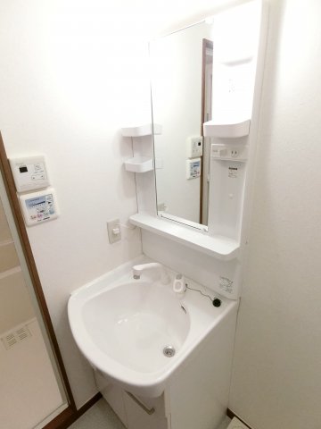 洗面設備　詳細は、RISUMO江坂本店までお問合せください♪