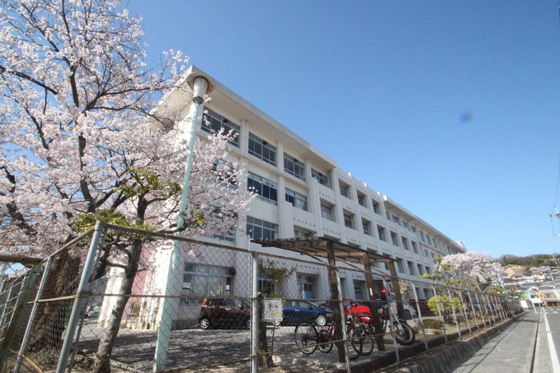 小学校　広島市立口田東小学校（小学校）まで2007m