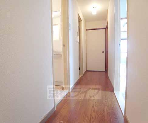 その他部屋・スペース　玄関からの視点！