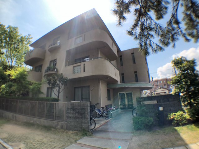 建物外観　オートロック付きで安心です！