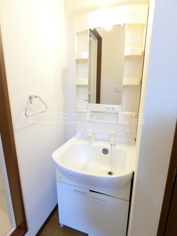 洗面設備　同タイプ