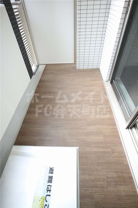 バルコニー　外からの目が気にならないバルコニーで洗濯物が干せます