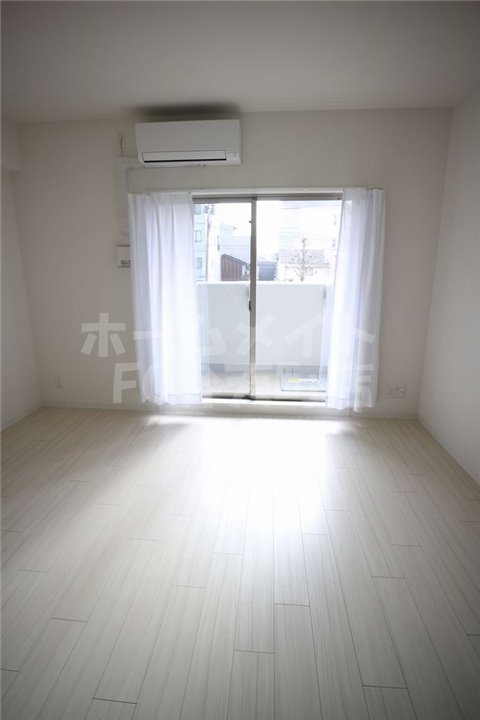 居室・リビング　居間です