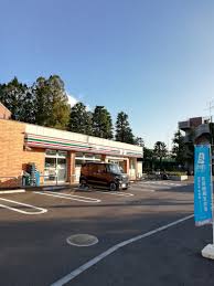 コンビニ　セブンイレブン 板橋交通公園前店（コンビニ）まで320m