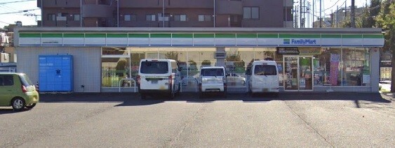 コンビニ　ファミリーマート相模原淵野辺本町店（コンビニ）まで395m