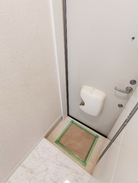 玄関　別部屋同仕様